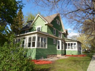 513 S Section Avenue
