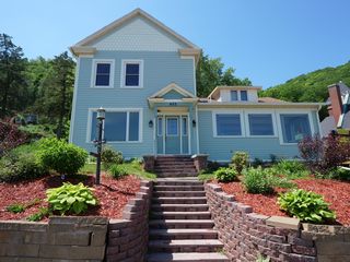 422 Bennett Avenue