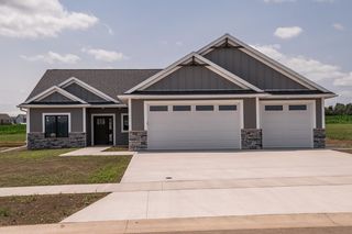 2221 Marvs Lane NE