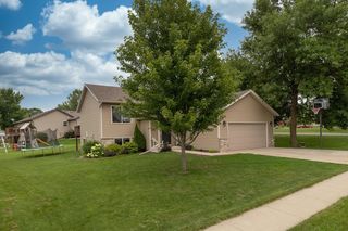 708 Willow Green Court NE