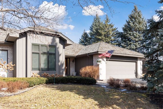 872 N Highview Circle Mendota Heights, MN Townhouse Sold - Photo 1 of 1. Opens carousel modal