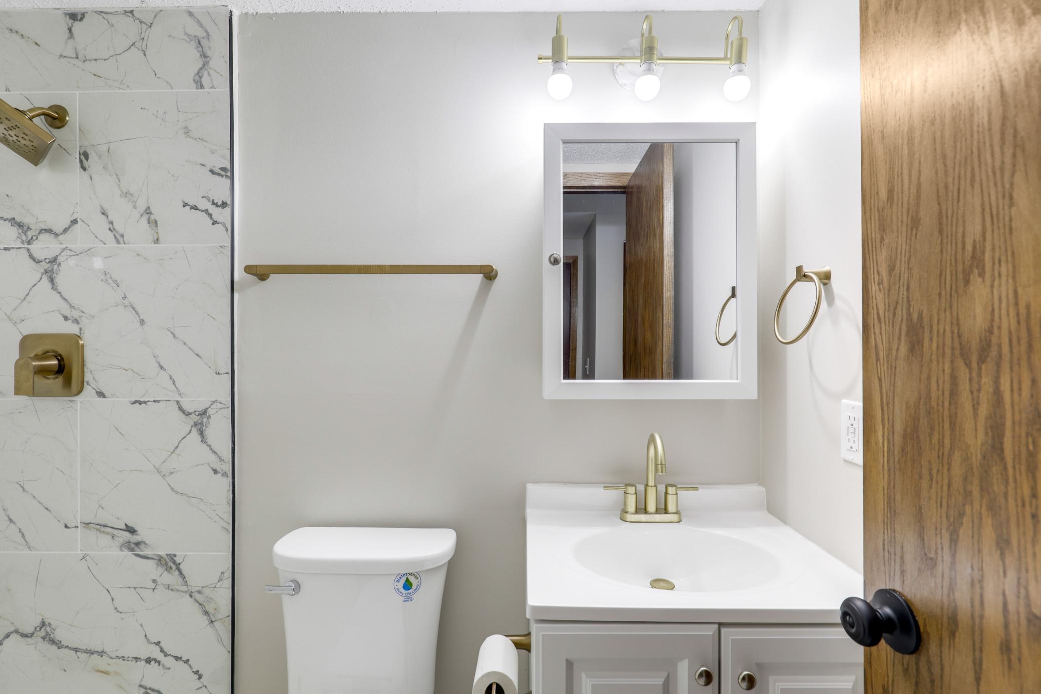 3260 Stinson Ct, New Brighton, MN 55112 Estately 🧡 MLS 6597260