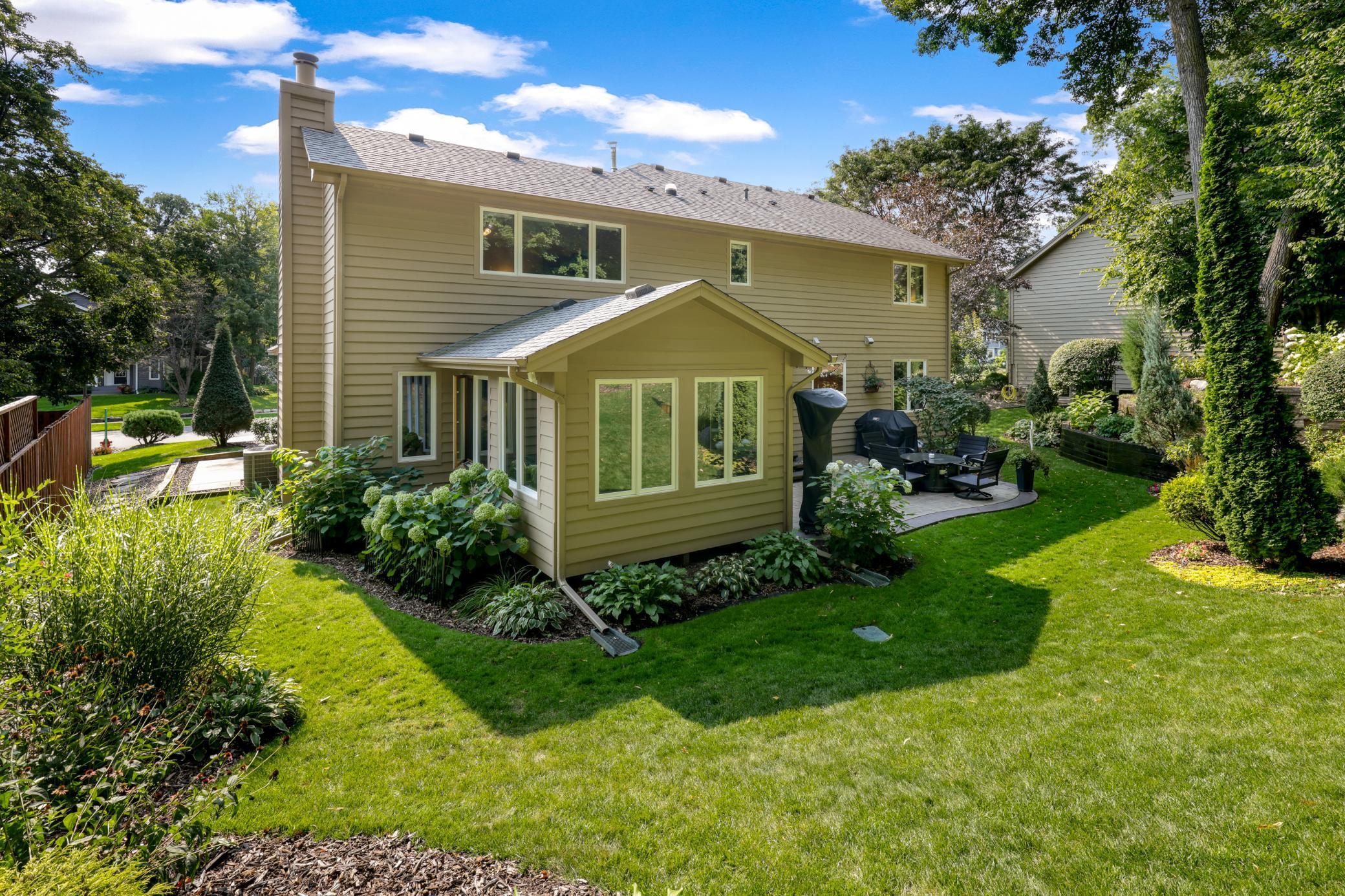 18552 Twilight Trl, Eden Prairie, MN 55346 Estately 🧡 MLS 6599969