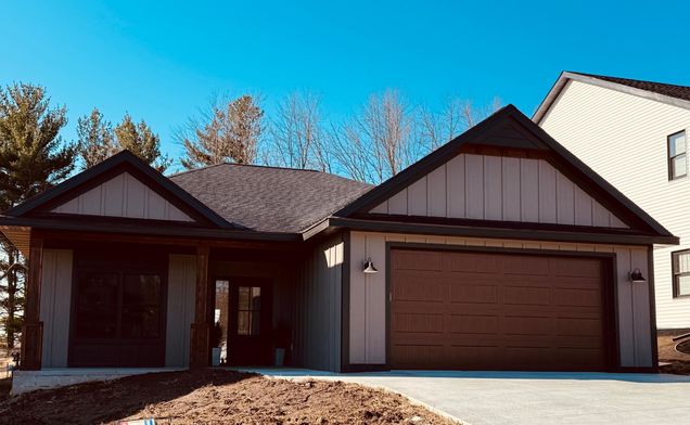 3268 Allison Lane NE