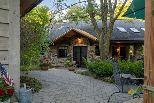 10643 & 10645 Highway 71 NE Green Lake Twp, MN House Sold - Photo 1 of 1. Opens carousel modal