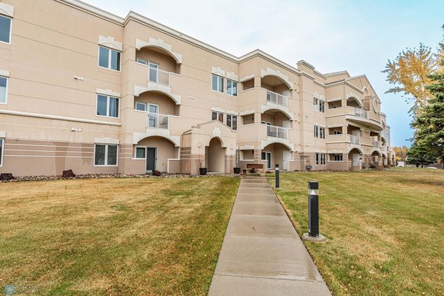 2501 30th Avenue S Unit 102