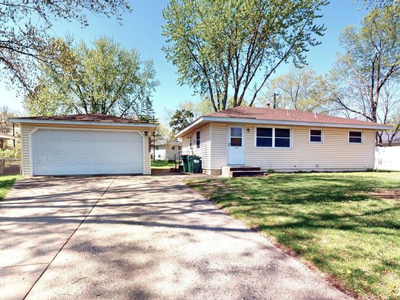 11118 Quincy Boulevard NE Blaine, MN House Sold - Photo 1 of 1. Opens carousel modal