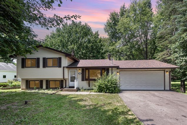 3435 White Bear Avenue N White Bear Lake, MN House Active - Photo 1 of 33. Opens carousel modal