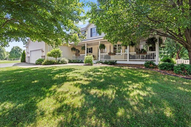1111 Woods Creek Drive