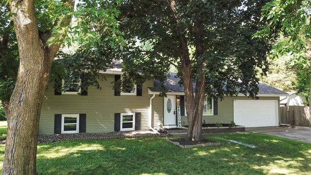 8068 Hyde Lane S Cottage Grove, MN House Active - Photo 1 of 61. Opens carousel modal