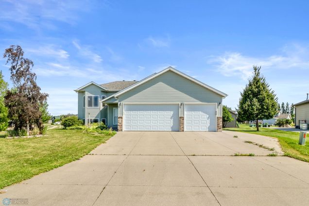 3562 8th Street W