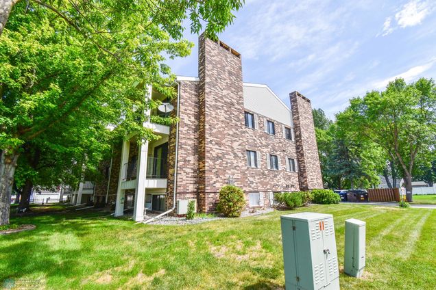 311 Prairiewood Circle S Unit 202