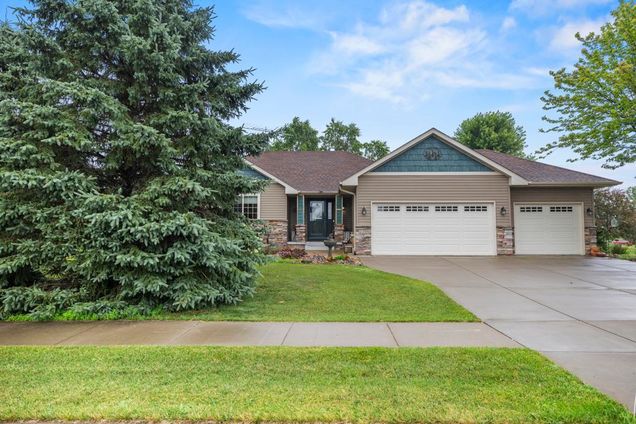 2398 8th Lane SE Cambridge, MN House Active - Photo 1 of 50. Opens carousel modal