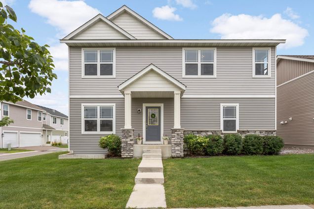 2744 Clover Ridge Drive