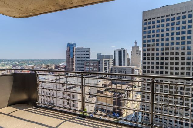 66 9th Street E Unit 2315