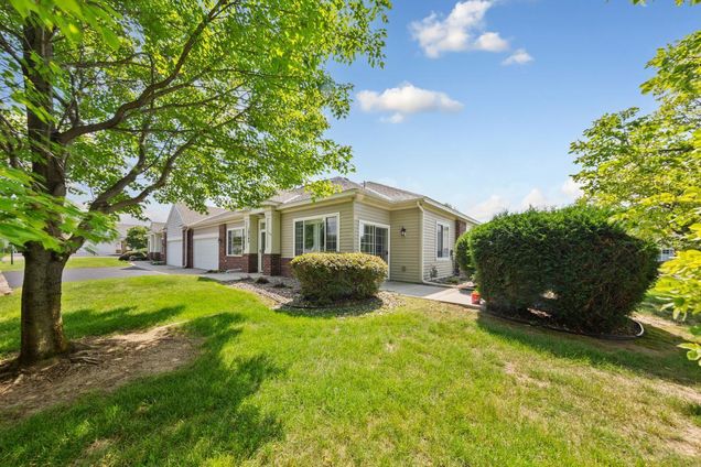 19740 Meadowlark Way Unit 223