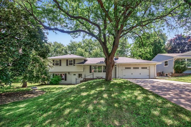 1364 Buchanan Place NE Columbia Heights, MN House Active - Photo 1 of 29. Opens carousel modal