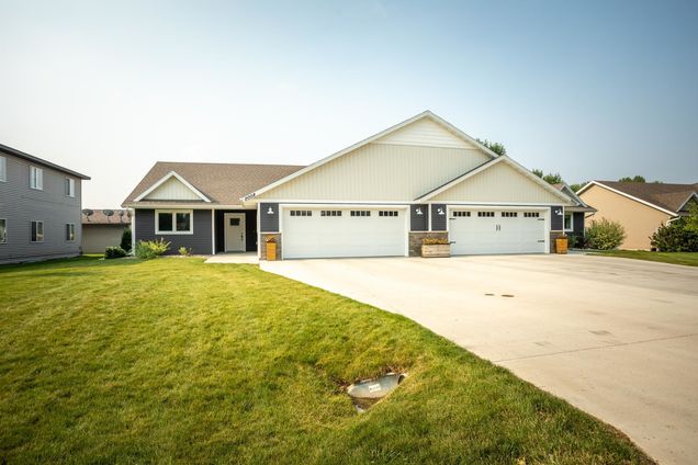 2008 Lakepark Avenue Alexandria, MN Multifamily Active - Photo 1 of 22. Opens carousel modal