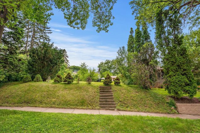 8xx Humboldt Avenue West Saint Paul, MN Plot of land Active - Photo 1 of 14. Opens carousel modal