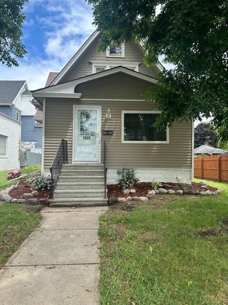 1005 S Broadway Avenue