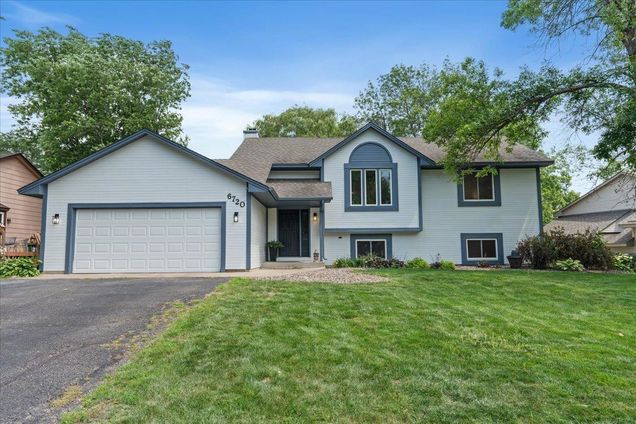 6720 Quantico Lane N Maple Grove, MN House Active - Photo 1 of 31. Opens carousel modal