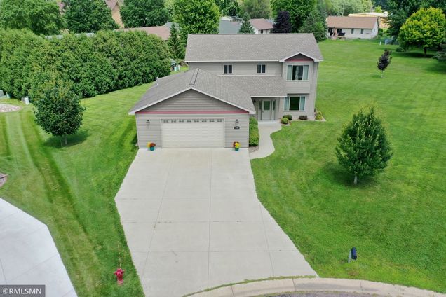 105 Taylor Circle