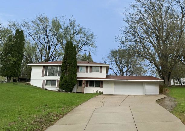 13832 Shirley Drive Burnsville, MN House Active - Photo 1 of 28. Opens carousel modal