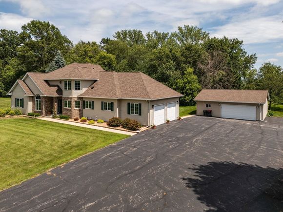 73134 185th Avenue Hayfield, MN House Active - Photo 1 of 45. Opens carousel modal
