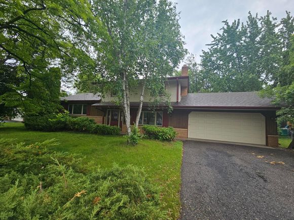 7740 Arlington Avenue N Brooklyn Park, MN House Active - Photo 1 of 21. Opens carousel modal