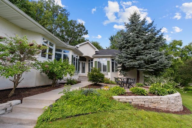 2888 Forest Ridge Chaska, MN House Active - Photo 1 of 48. Opens carousel modal