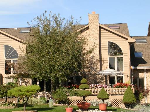 9081 Del Prado Drive Unit 9081 PALOS HILLS, IL Townhouse Sold - Photo 1 of 1. Opens carousel modal