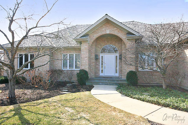 9 Harvest Glen Court Hawthorn Woods, IL House Sold - Photo 1 of 18. Opens carousel modal