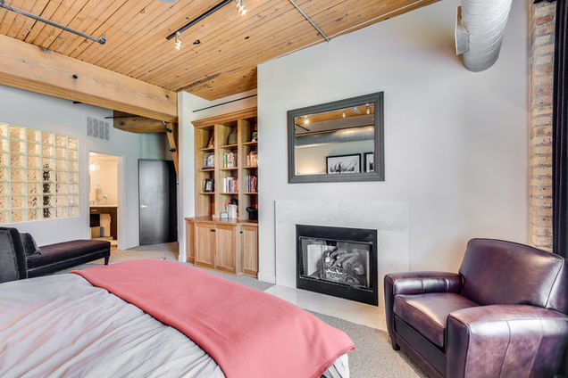 411 W Ontario Street Unit 504 - Photo 14 of 25