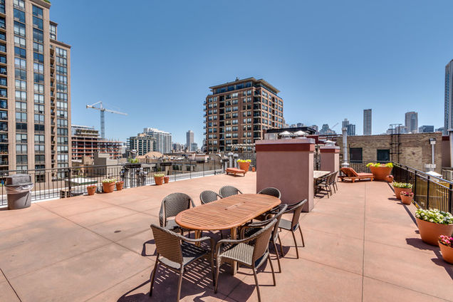 411 W Ontario Street Unit 504 - Photo 21 of 25