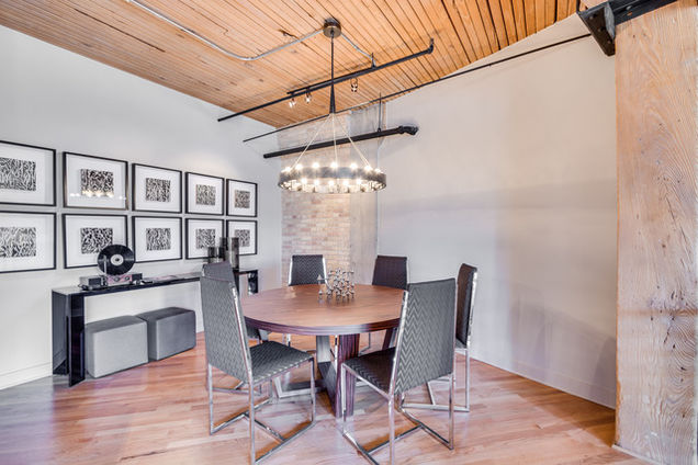 411 W Ontario Street Unit 504 - Photo 5 of 25