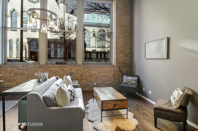 2000 S Michigan Avenue Unit 103 - Photo 1 of 17