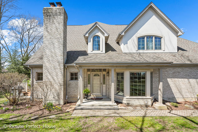 1403 Cress Creek Court NAPERVILLE, IL Townhouse Sold - Photo 1 of 27. Opens carousel modal