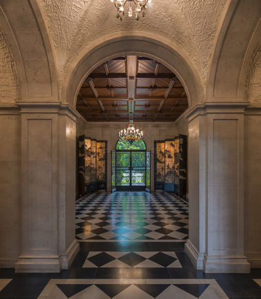 405 N Mayflower Road - Photo 3 of 28