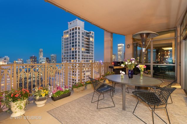 21 E Huron Street Unit 4601 - Photo 22 of 28