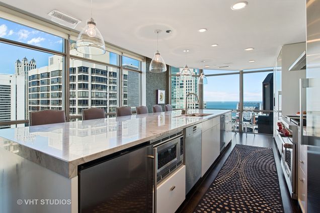 21 E Huron Street Unit 4601 - Photo 6 of 28