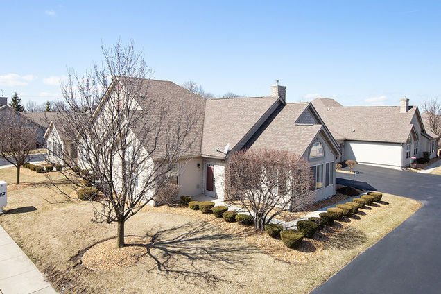 18236 Murphy Circle Unit 0 TINLEY PARK, IL Condo Sold - Photo 1 of 12. Opens carousel modal