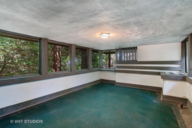 507 Lake Avenue Wilmette, IL House Sold - Photo 16 of 41. Opens carousel modal