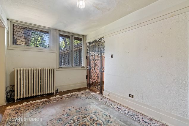 507 Lake Avenue Wilmette, IL House Sold - Photo 18 of 41. Opens carousel modal