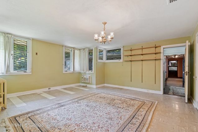 507 Lake Avenue Wilmette, IL House Sold - Photo 26 of 41. Opens carousel modal