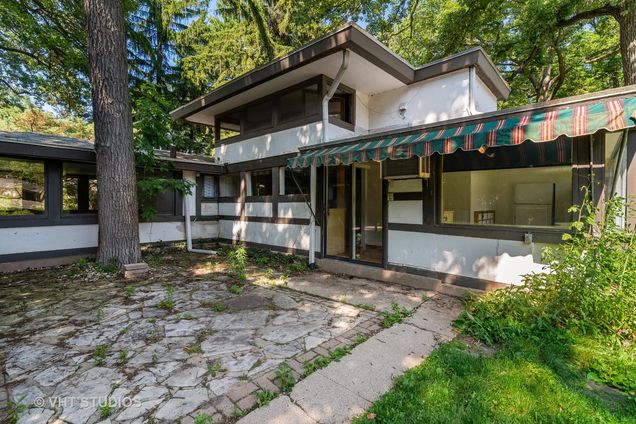 507 Lake Avenue Wilmette, IL House Sold - Photo 34 of 41. Opens carousel modal