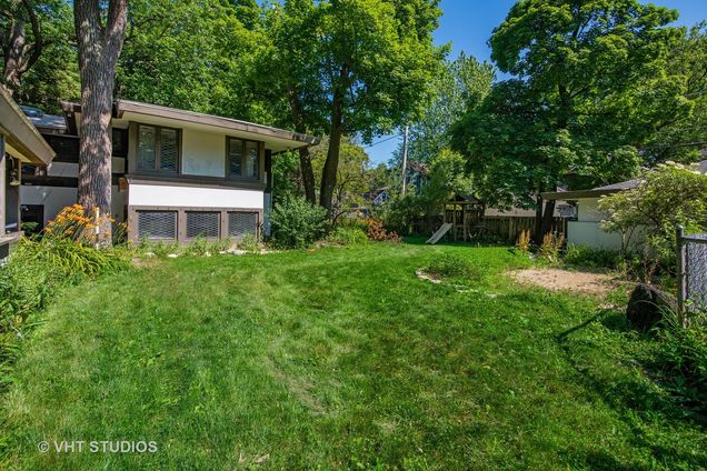 507 Lake Avenue Wilmette, IL House Sold - Photo 35 of 41. Opens carousel modal
