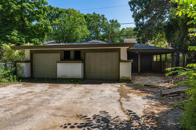 507 Lake Avenue Wilmette, IL House Sold - Photo 37 of 41. Opens carousel modal