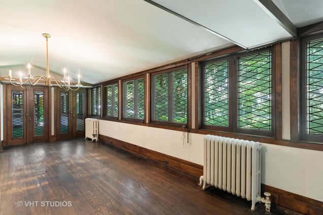 507 Lake Avenue Wilmette, IL House Sold - Photo 6 of 41. Opens carousel modal