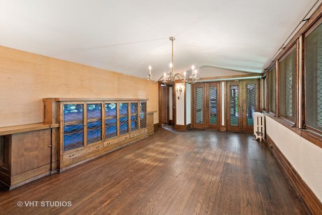 507 Lake Avenue Wilmette, IL House Sold - Photo 7 of 41. Opens carousel modal