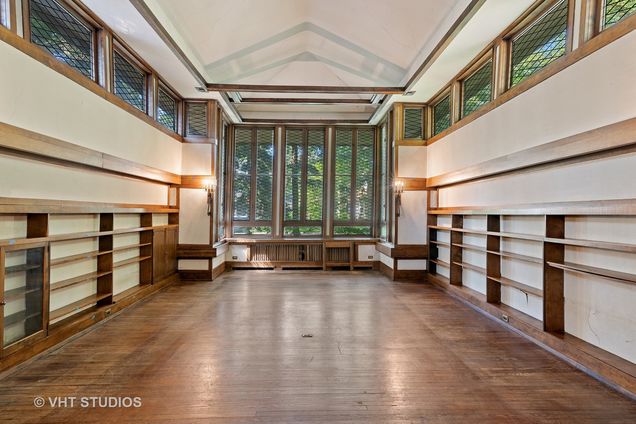 507 Lake Avenue Wilmette, IL House Sold - Photo 8 of 41. Opens carousel modal